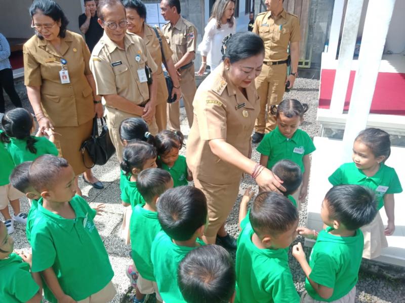  Sekolah  Berbasis Alam di  Desa  Jungutan Bebandem Membentuk 